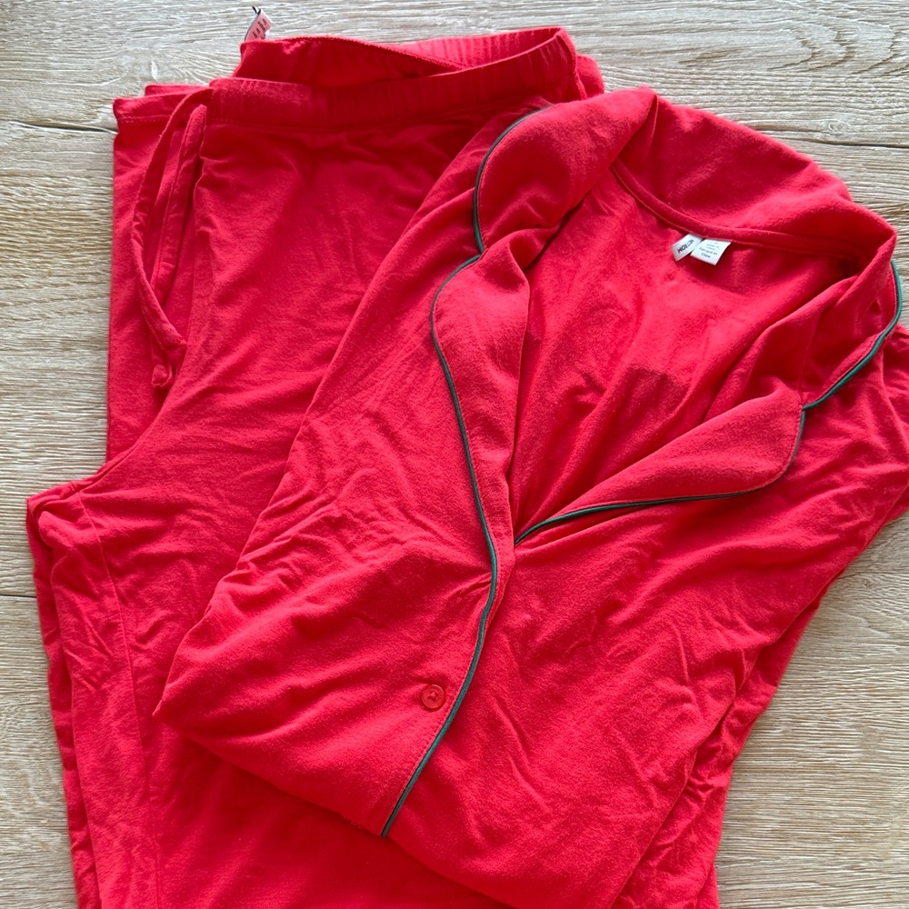 Nordstrom Red Pajama Set with hunter piping size Medium